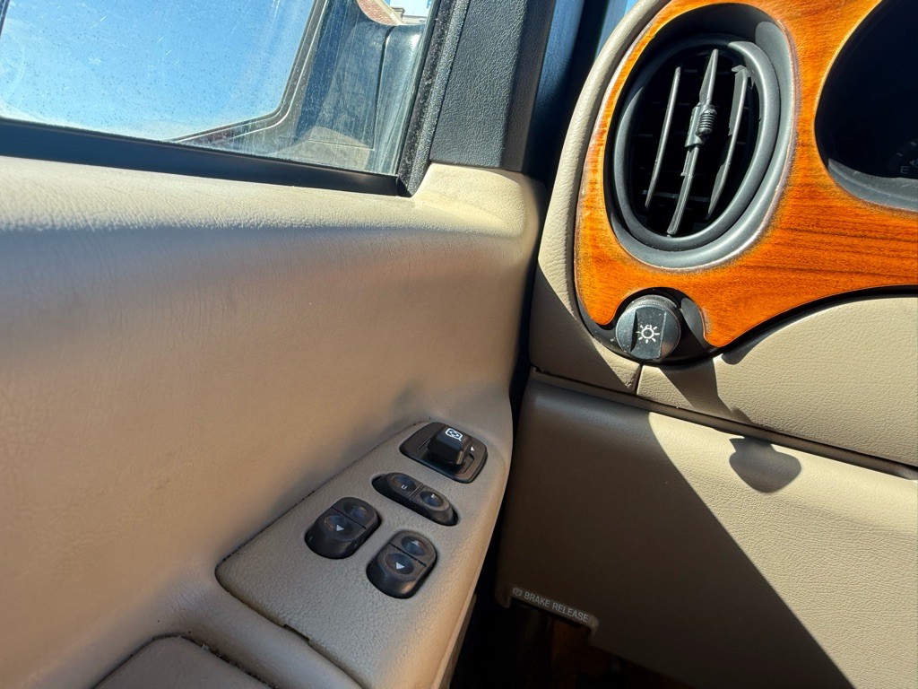 2001 Ford Econoline Image 49