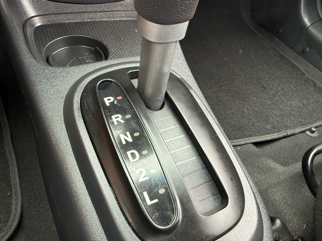 2008 Hyundai Accent Image 24