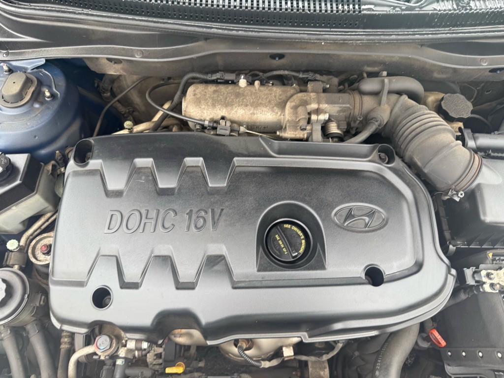 2008 Hyundai Accent Image 32