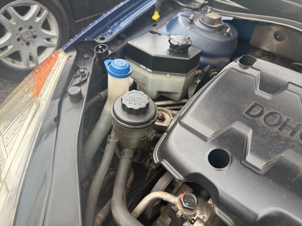 2008 Hyundai Accent Image 34