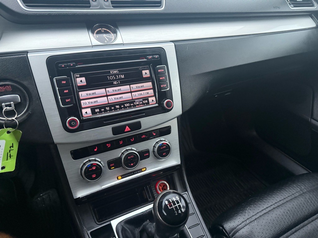 2013 Volkswagen CC Image 21