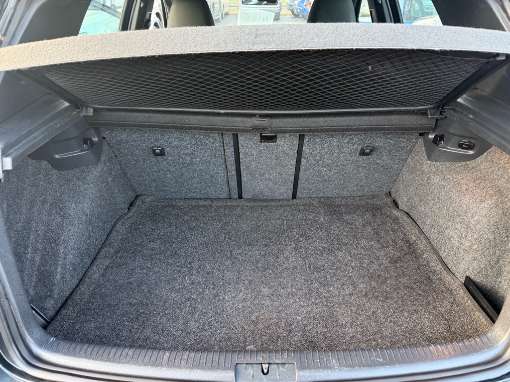 2011 Volkswagen GTI Image 34