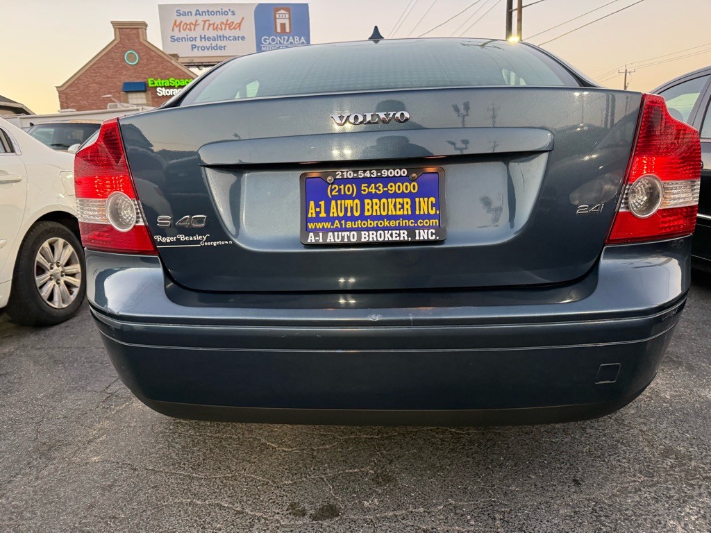 2007 Volvo S40 Image 3