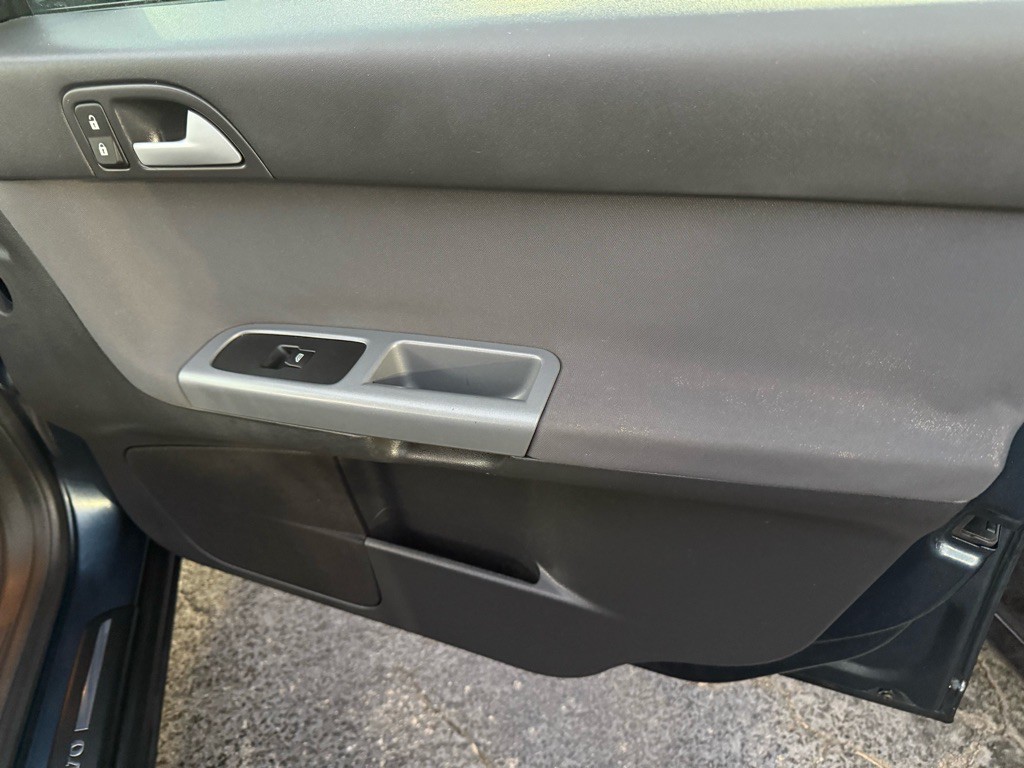 2007 Volvo S40 Image 17