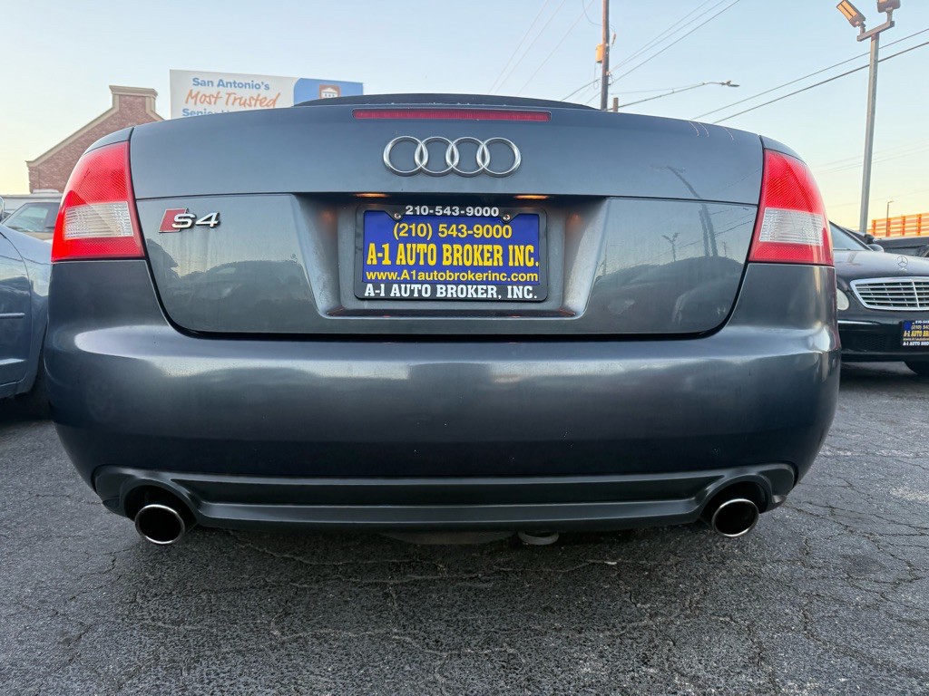 2004 Audi S4 Image 5