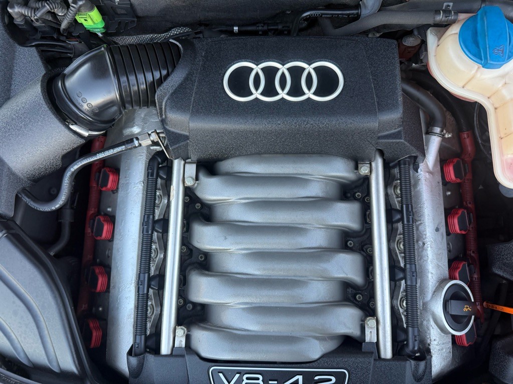 2004 Audi S4 Image 11