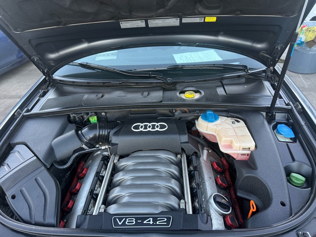 2004 Audi S4 Image 12