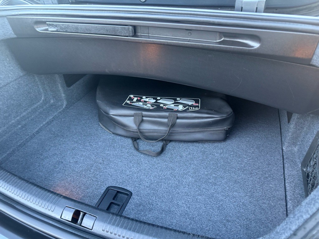 2004 Audi S4 Image 21