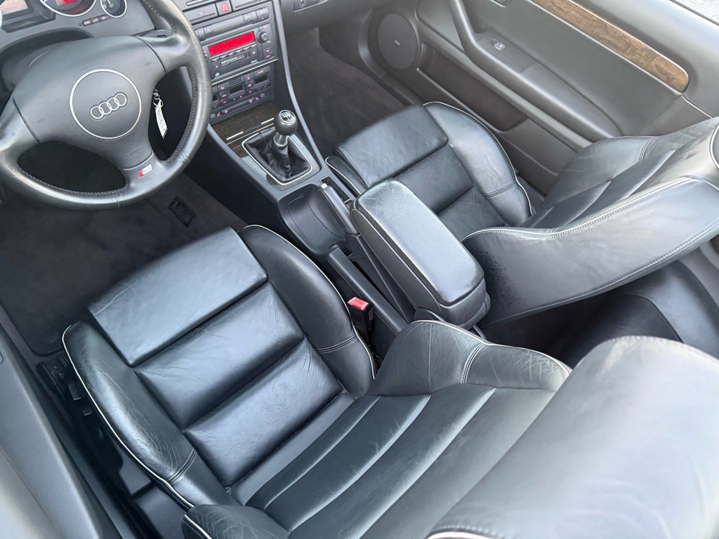 2004 Audi S4 Image 26