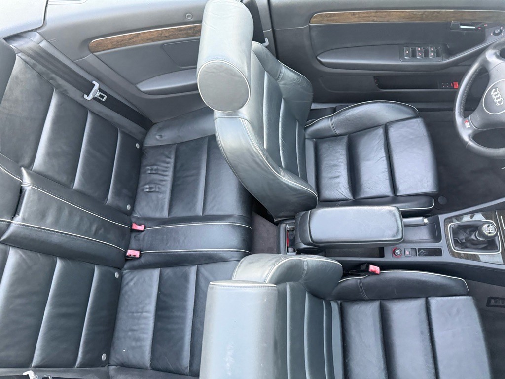 2004 Audi S4 Image 36