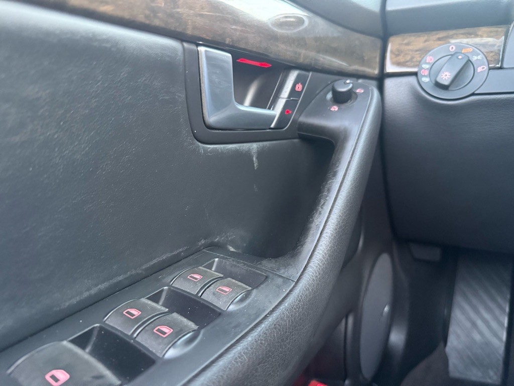 2004 Audi S4 Image 49