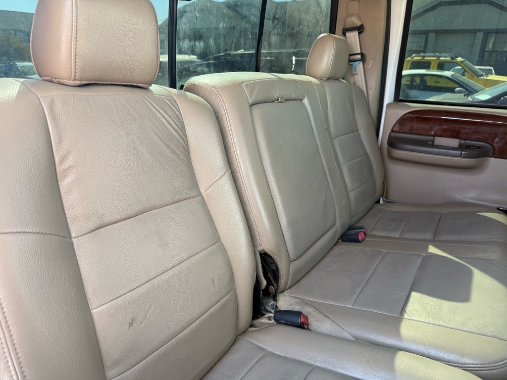 2004 Ford F-250 Image 15