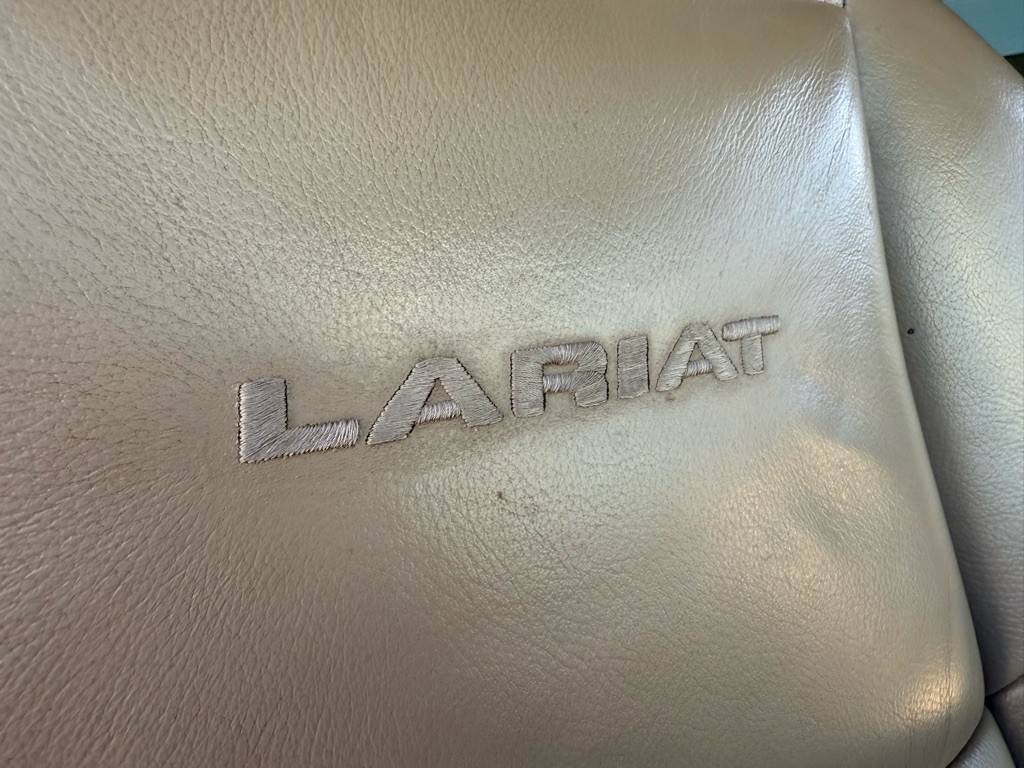 2004 Ford F-250 Image 18