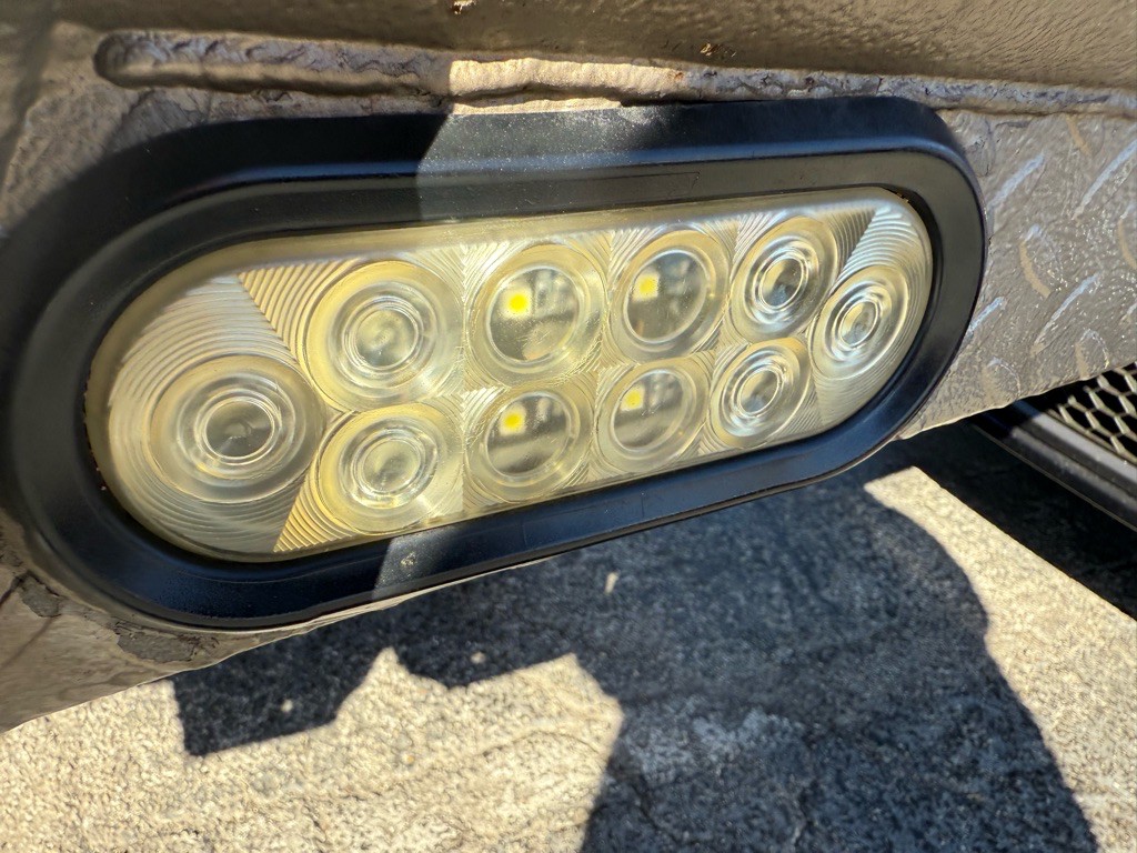 2004 Ford F-250 Image 25