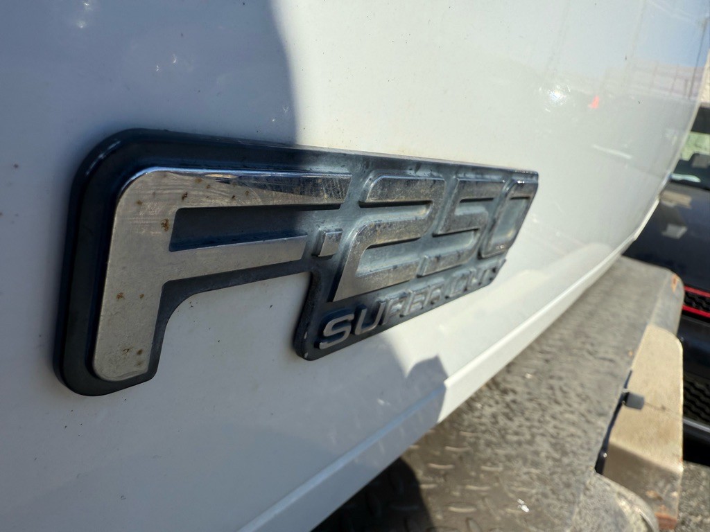 2004 Ford F-250 Image 26
