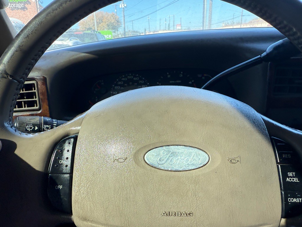2004 Ford F-250 Image 28