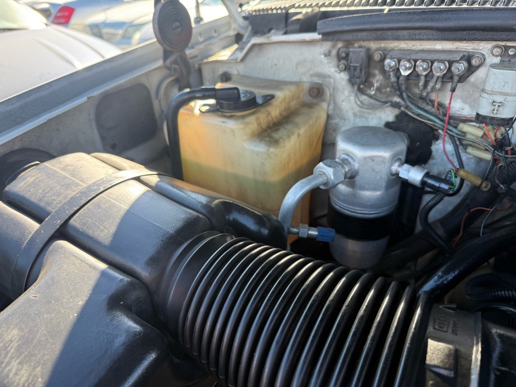 1993 Chevrolet C/K Image 17