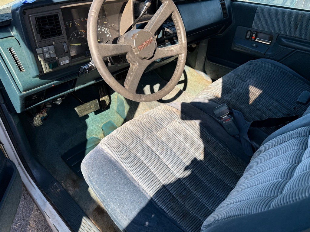 1993 Chevrolet C/K Image 23