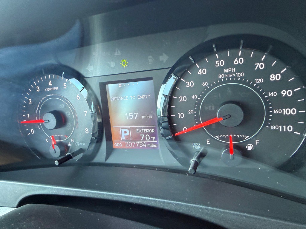 2015 Toyota Sienna Image 36