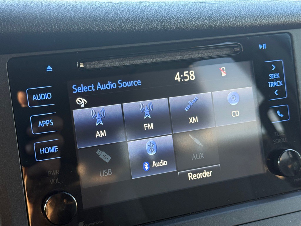 2015 Toyota Sienna Image 47