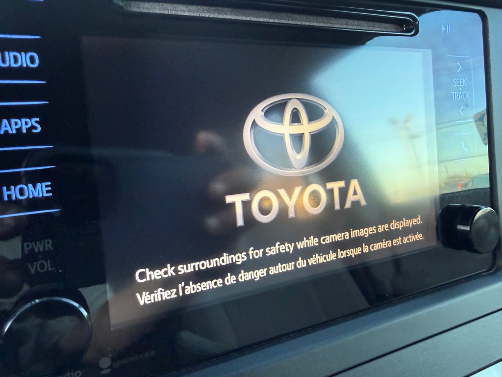 2015 Toyota Sienna Image 50