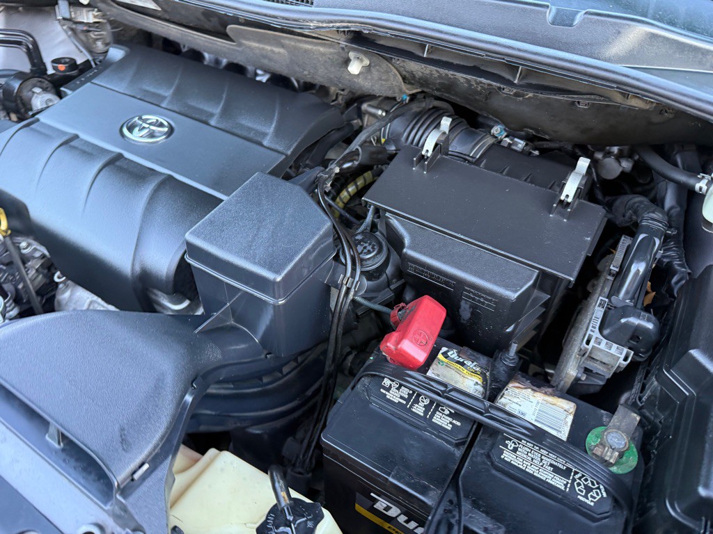 2015 Toyota Sienna Image 52