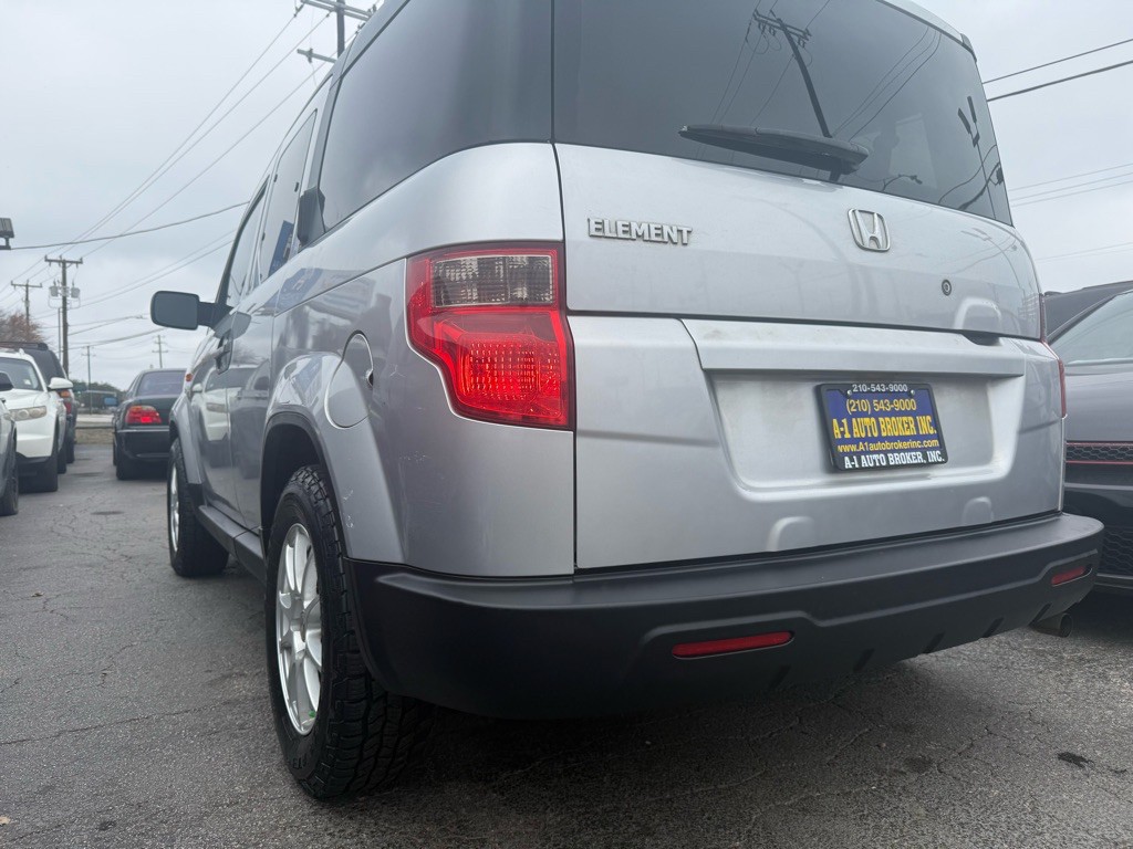 2010 Honda Element Image 2