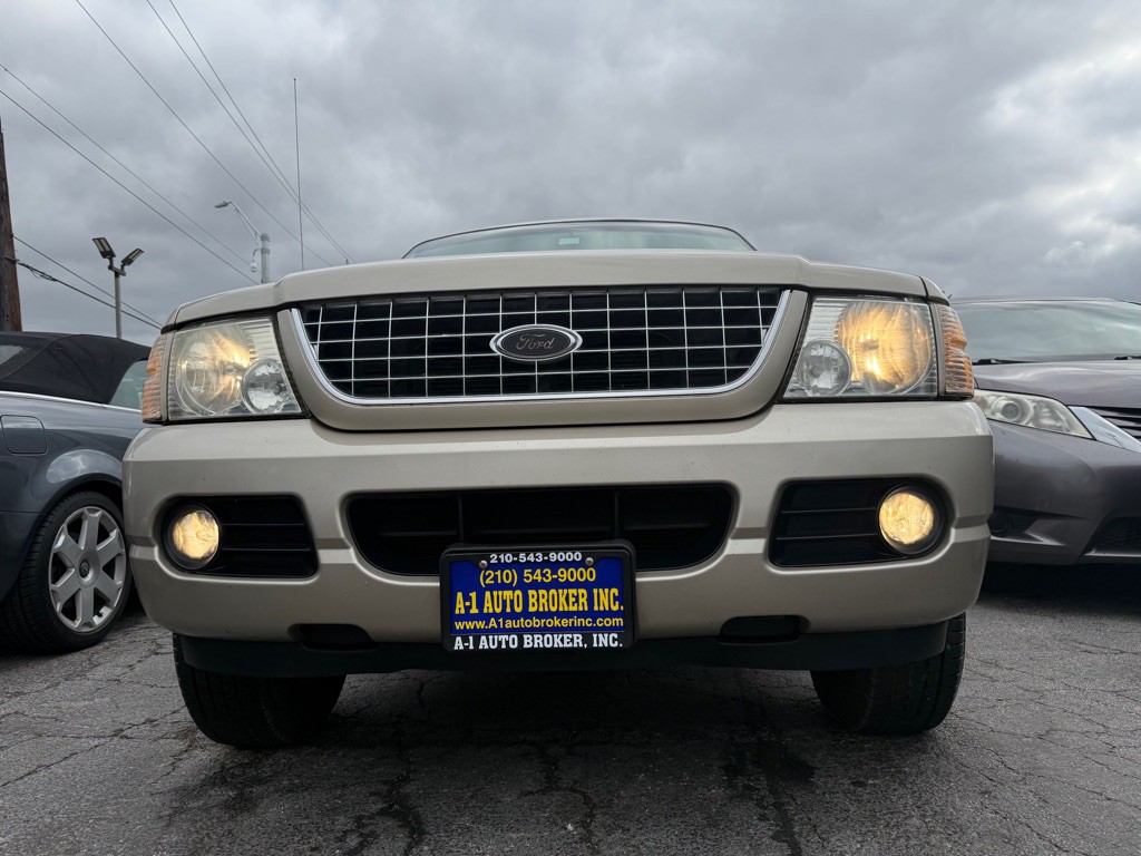2005 Ford Explorer Image 6