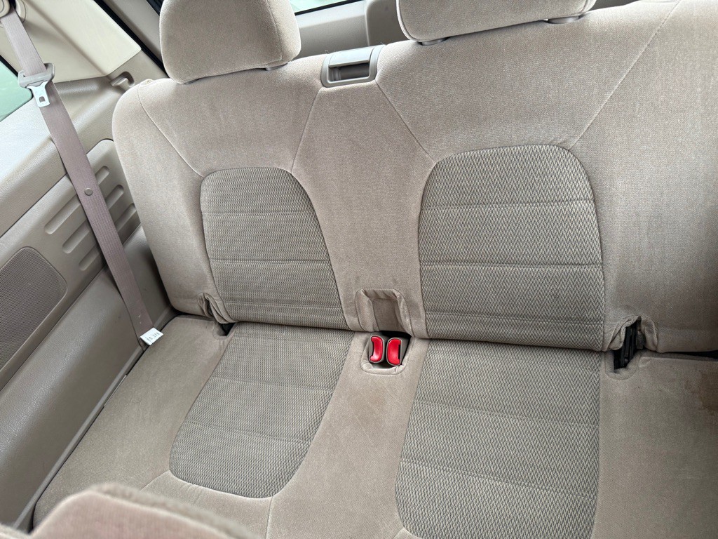 2005 Ford Explorer Image 11