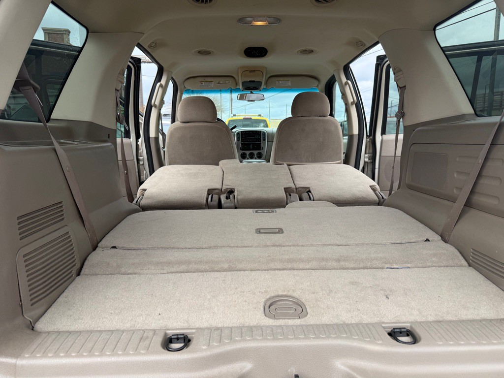 2005 Ford Explorer Image 27