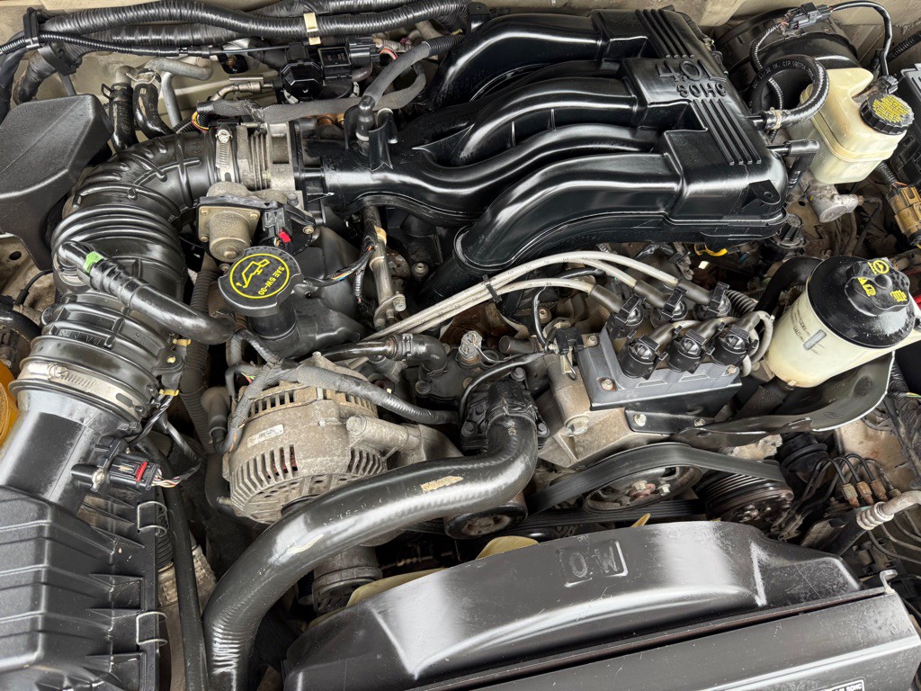 2005 Ford Explorer Image 49