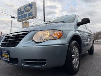 Image for 2006 Chrysler Town & Country Touring ID: 7131228