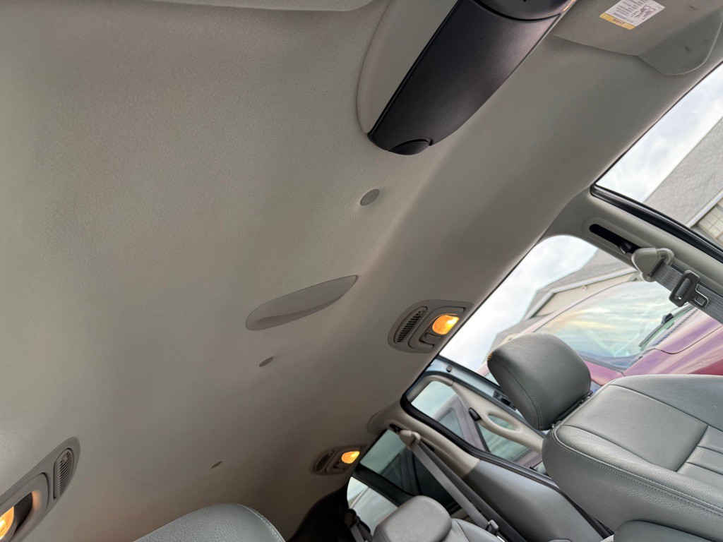 2006 Chrysler Town & Country Image 20