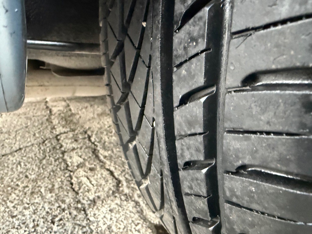 2006 Chrysler Town & Country Image 23