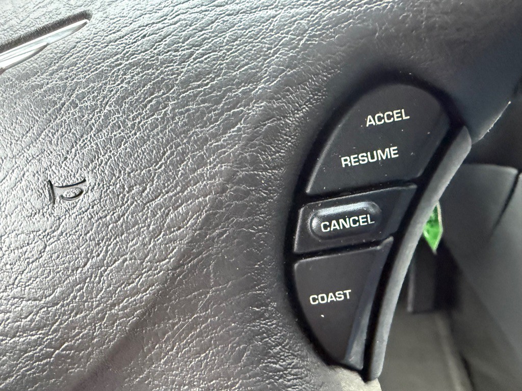 2006 Chrysler Town & Country Image 33