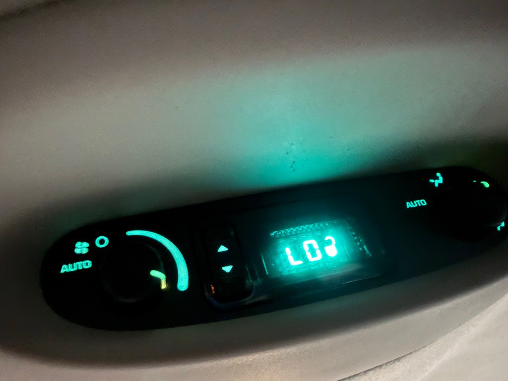 2006 Chrysler Town & Country Image 57