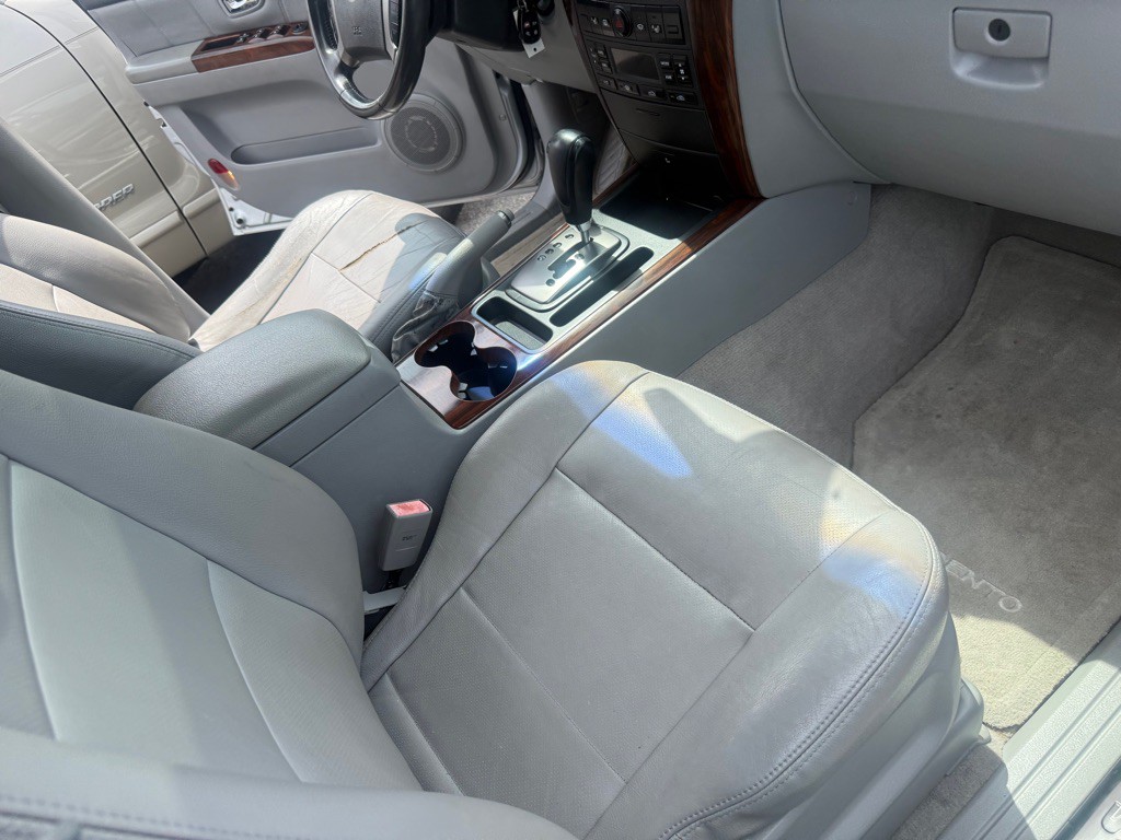 2006 Kia Sorento Image 17