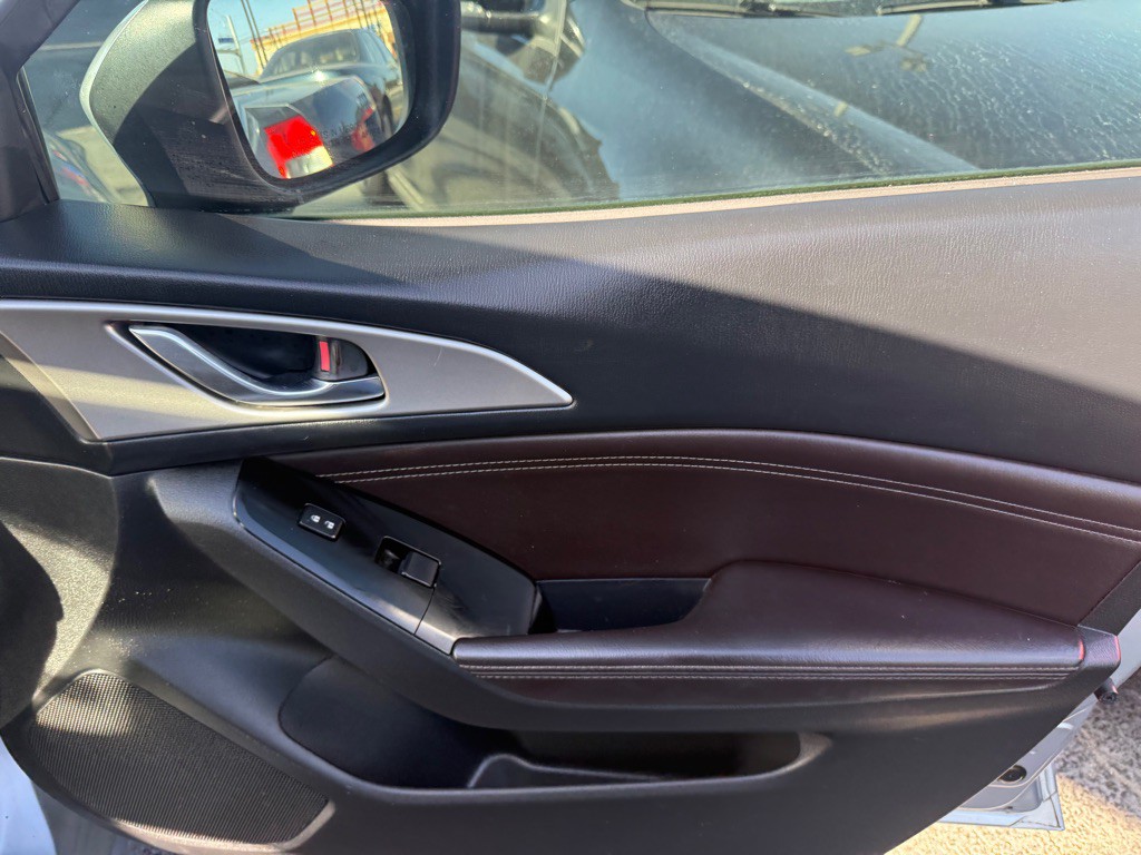 2017 Mazda Mazda3 Image 19