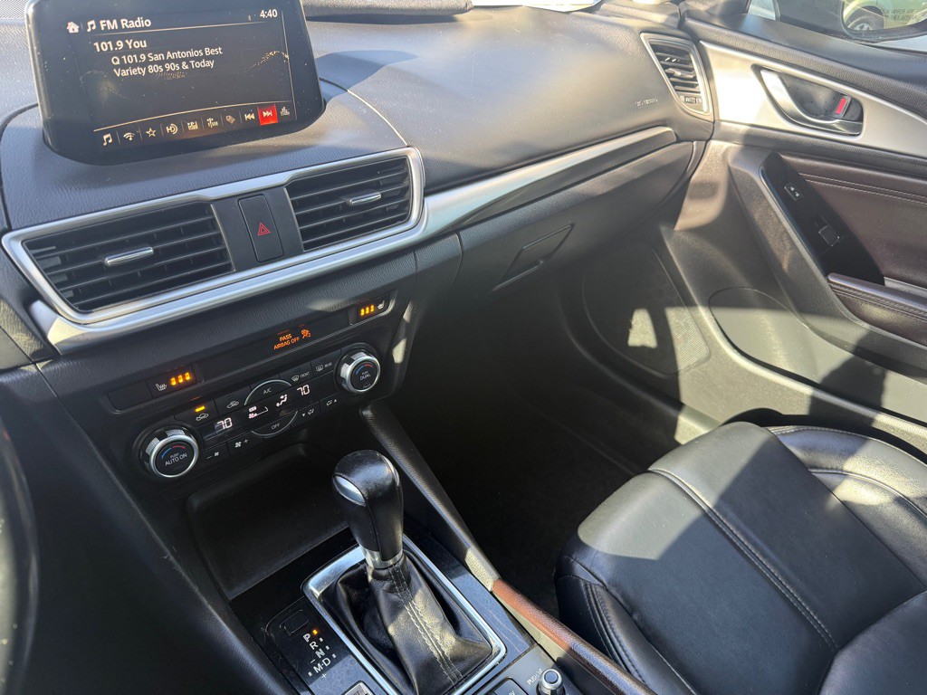 2017 Mazda Mazda3 Image 23