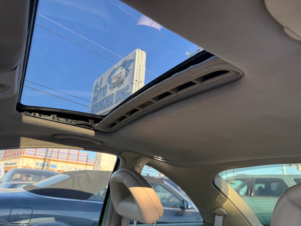 2000 Volkswagen Beetle Image 25