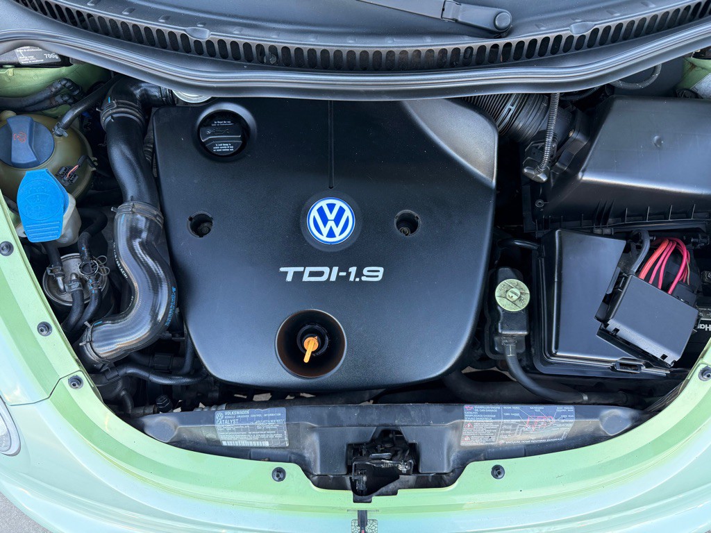 2000 Volkswagen Beetle Image 31