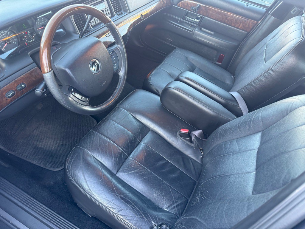 2007 Mercury Grand Marquis Image 7