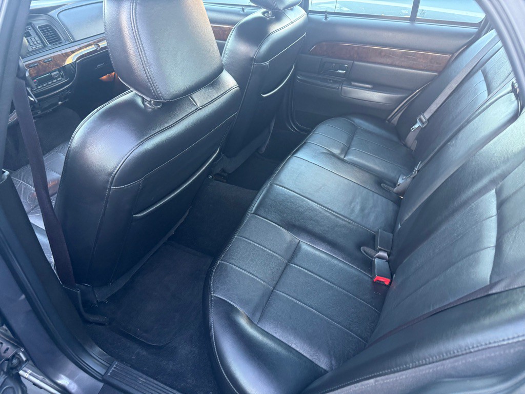 2007 Mercury Grand Marquis Image 9