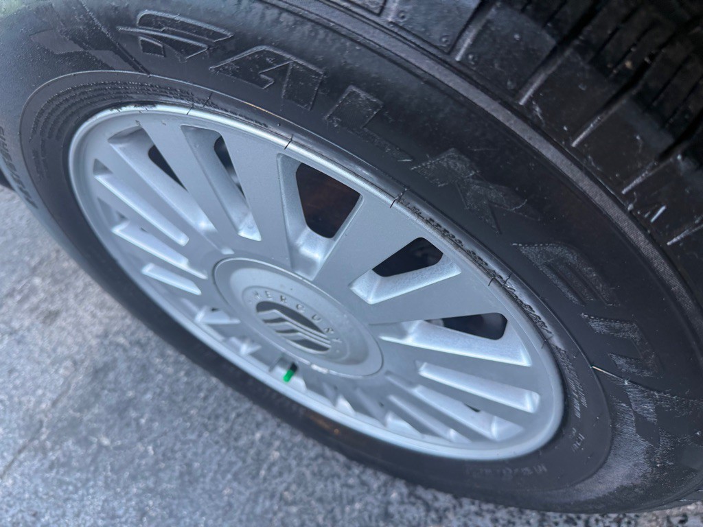 2007 Mercury Grand Marquis Image 17