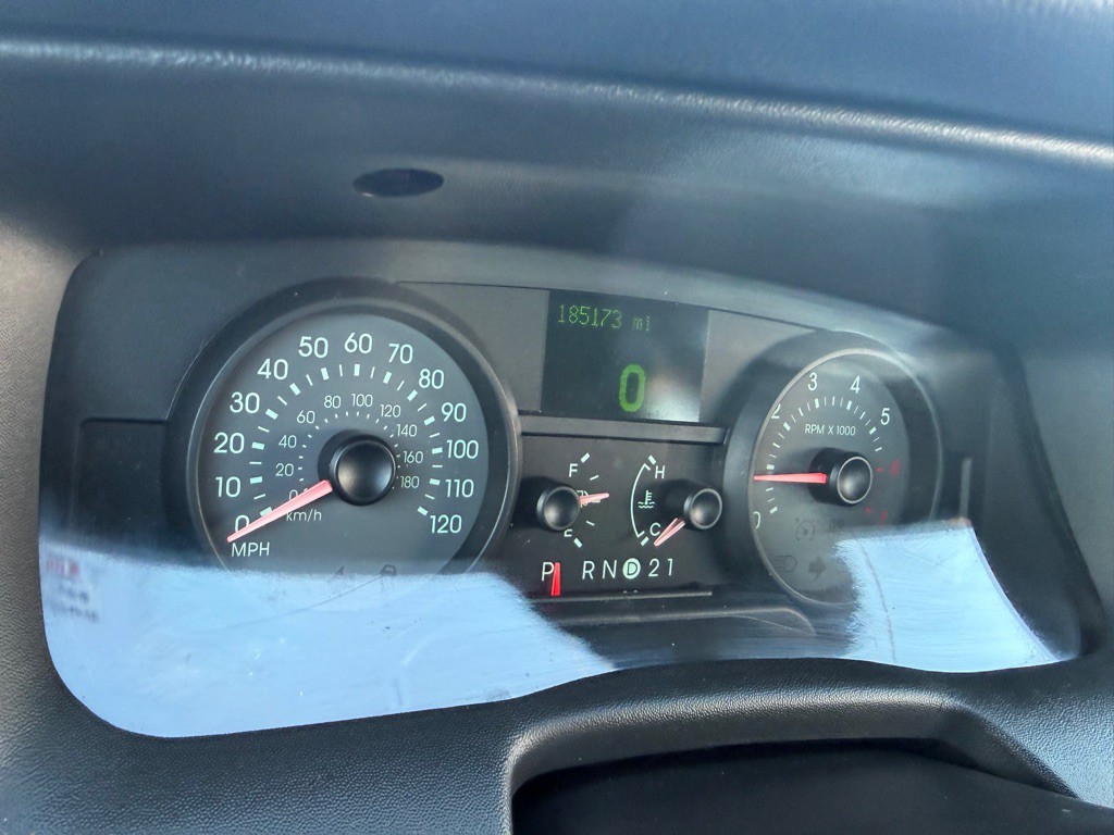 2007 Mercury Grand Marquis Image 24