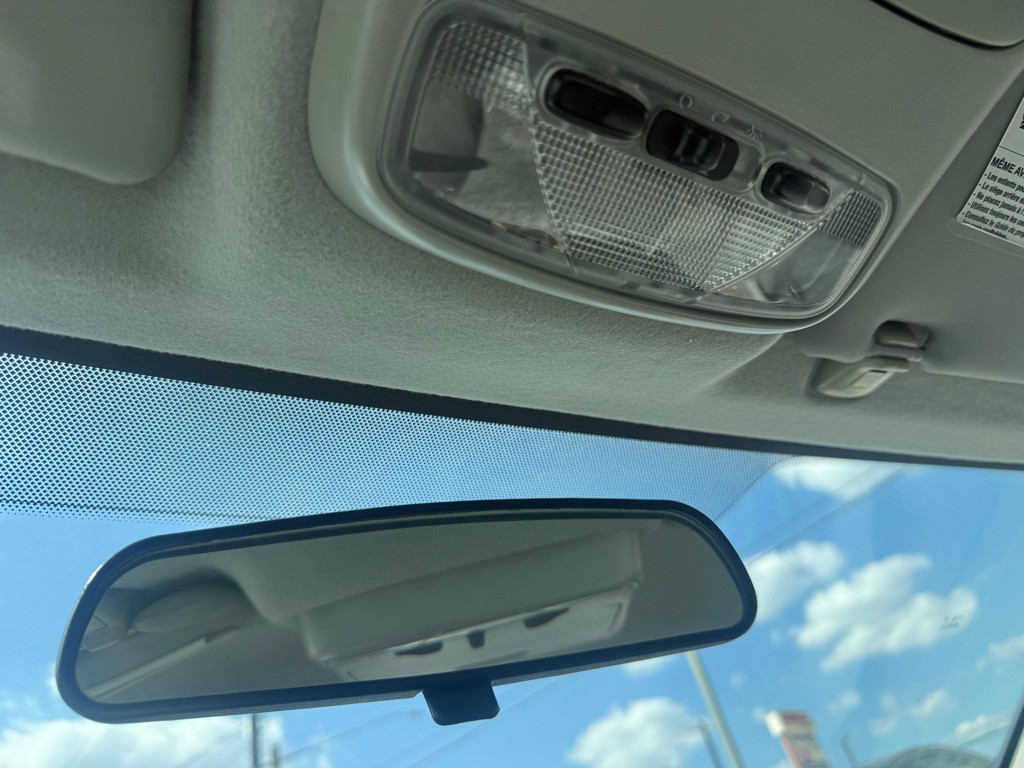 2005 Ford Focus Image 25