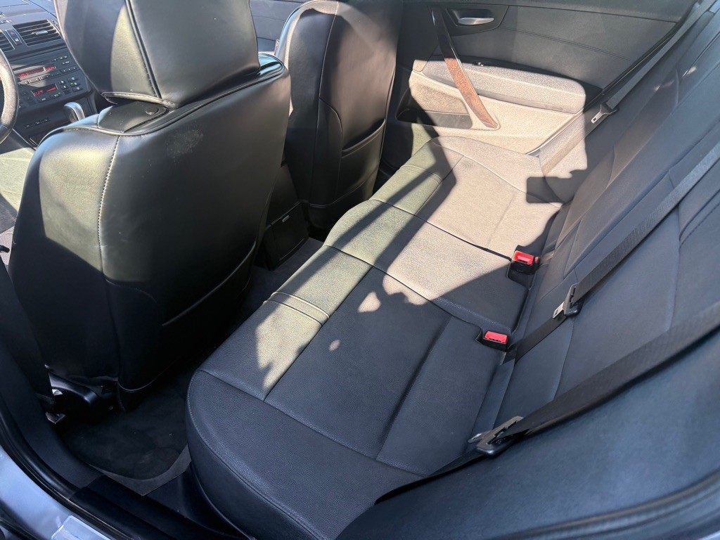 2007 BMW X3 Image 9