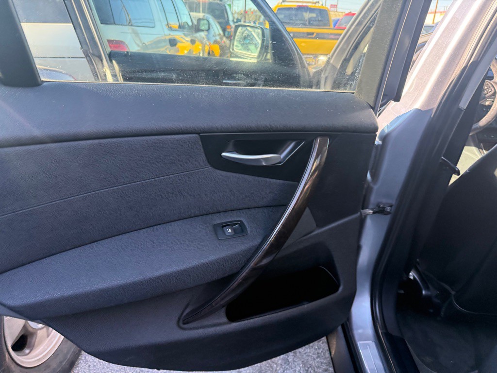 2007 BMW X3 Image 10