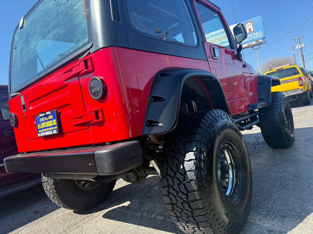 2000 Jeep Wrangler Image 4