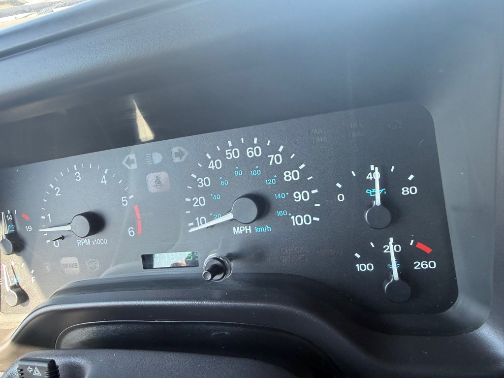 2000 Jeep Wrangler Image 30